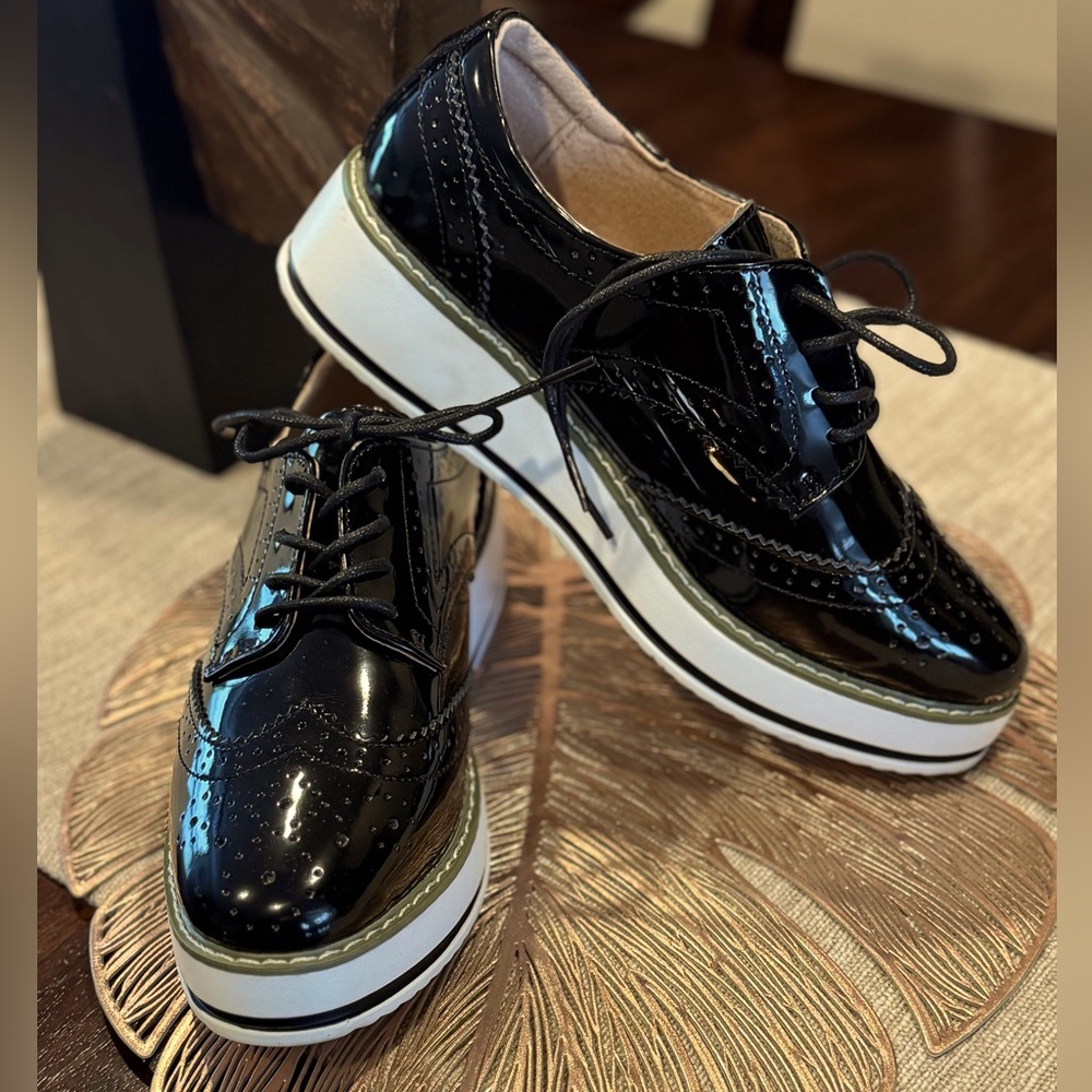 Oxford style boutique shoes